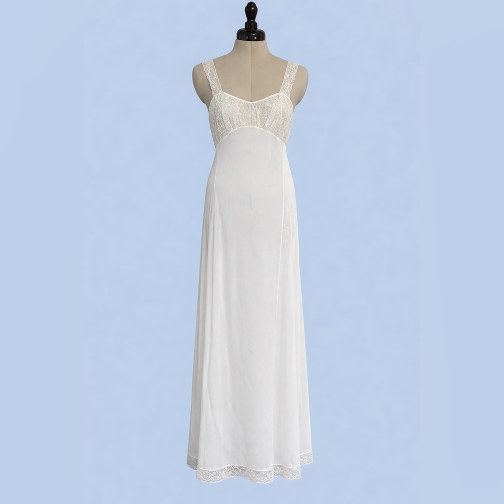 Vintage Kickernick 1960/70s Nightgown size 36